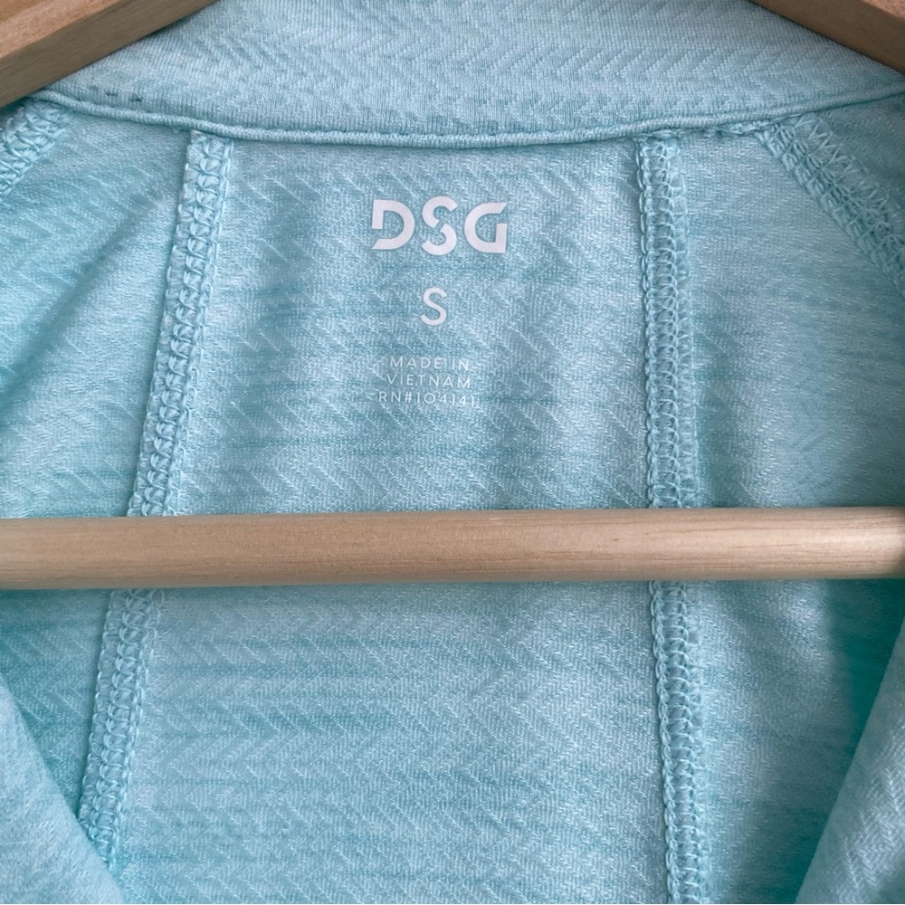 DSG Aqua Long Sleeve Quarter-Zip Top - Picture 4 of 6
